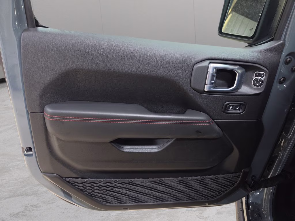 2026 Anvil Clear Coat Jeep Wrangler Rubicon X 4X4 SUV