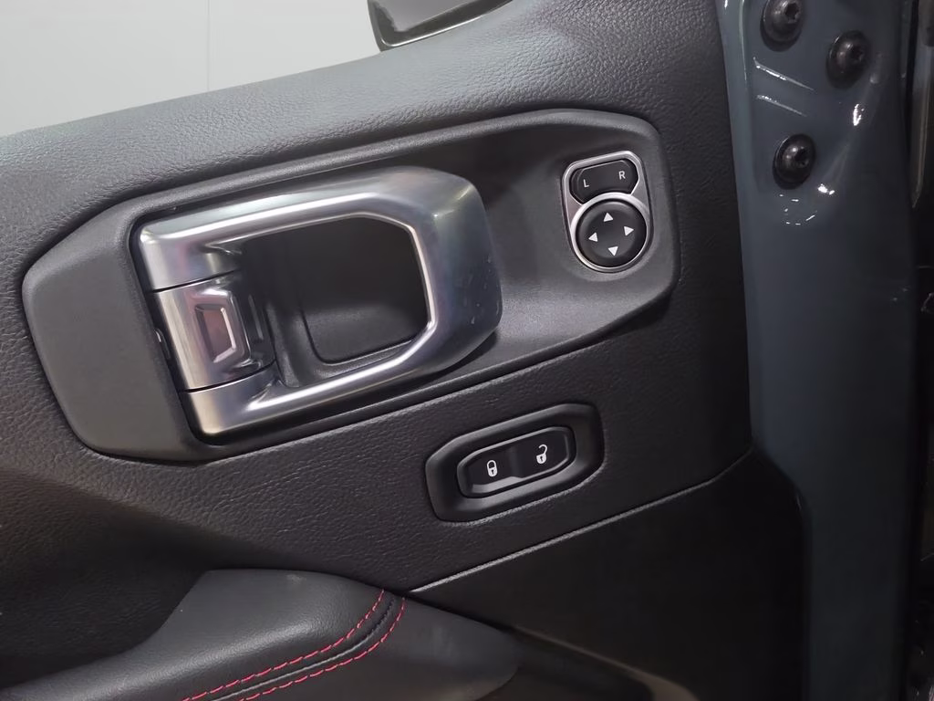 2026 Anvil Clear Coat Jeep Wrangler Rubicon X 4X4 SUV