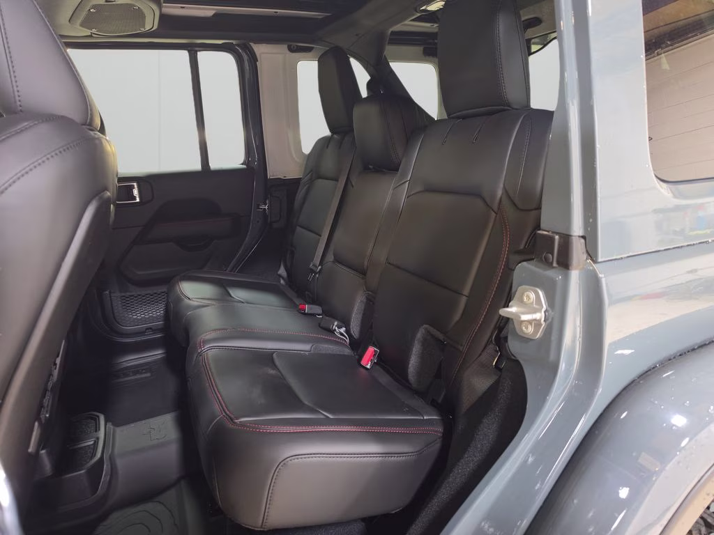 2026 Anvil Clear Coat Jeep Wrangler Rubicon X 4X4 SUV