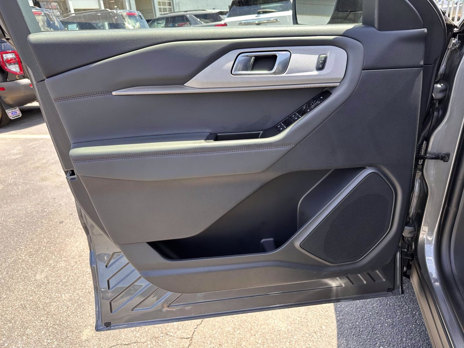 2026 Carbonized Gray Metallic Ford Explorer Active w/100A Pkg 4WD 4X4 SUV