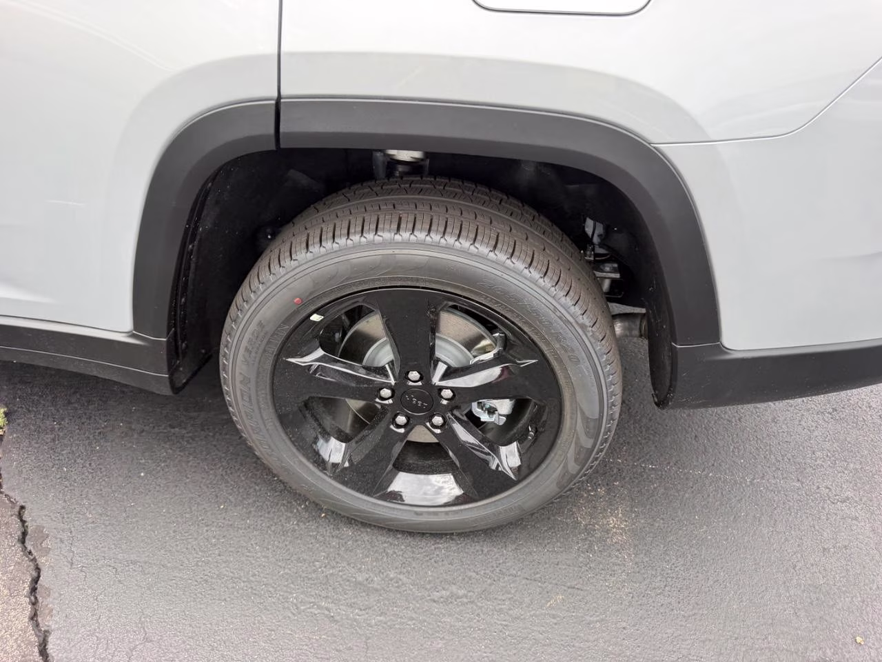 2026 Silver Zynith Jeep Grand Cherokee L Limited 4X4 SUV