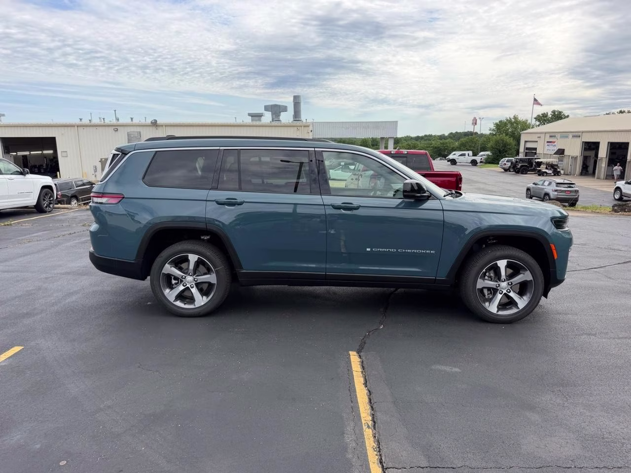 2026 Steel Blue Jeep Grand Cherokee L Limited 4X4 SUV