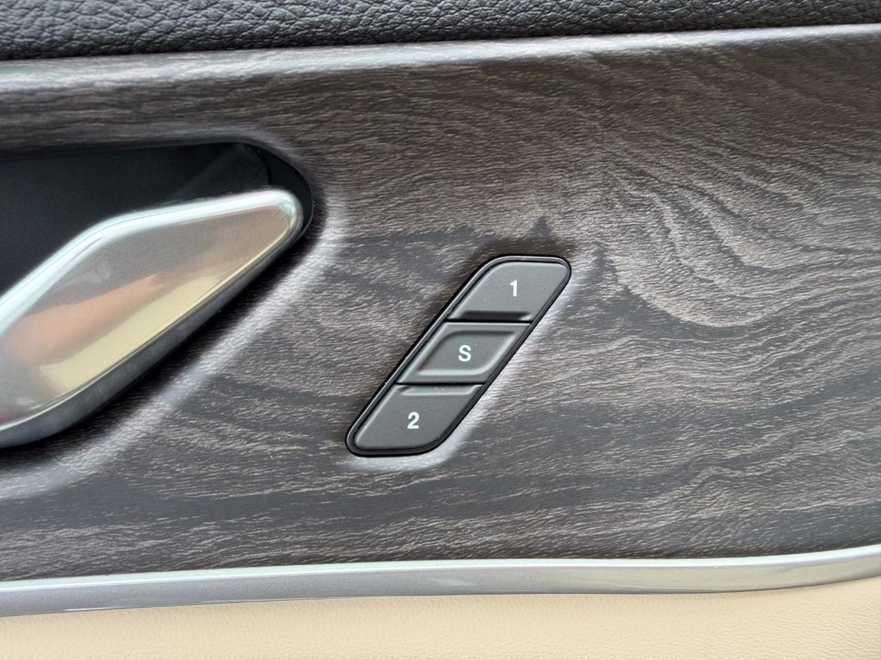 2026 Steel Blue Jeep Grand Cherokee L Limited 4X4 SUV