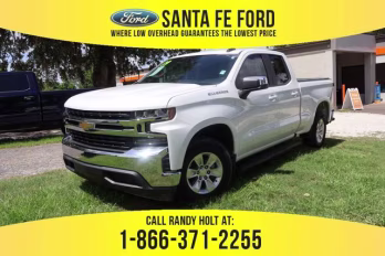 2019 Summit White Chevrolet Silverado 1500 LT RWD Truck
