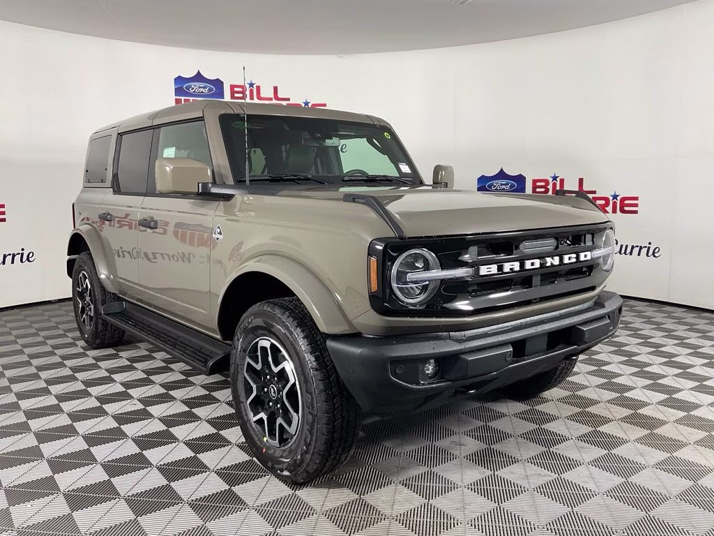 2026 Gray Ford Bronco Outer Banks 4X4 SUV