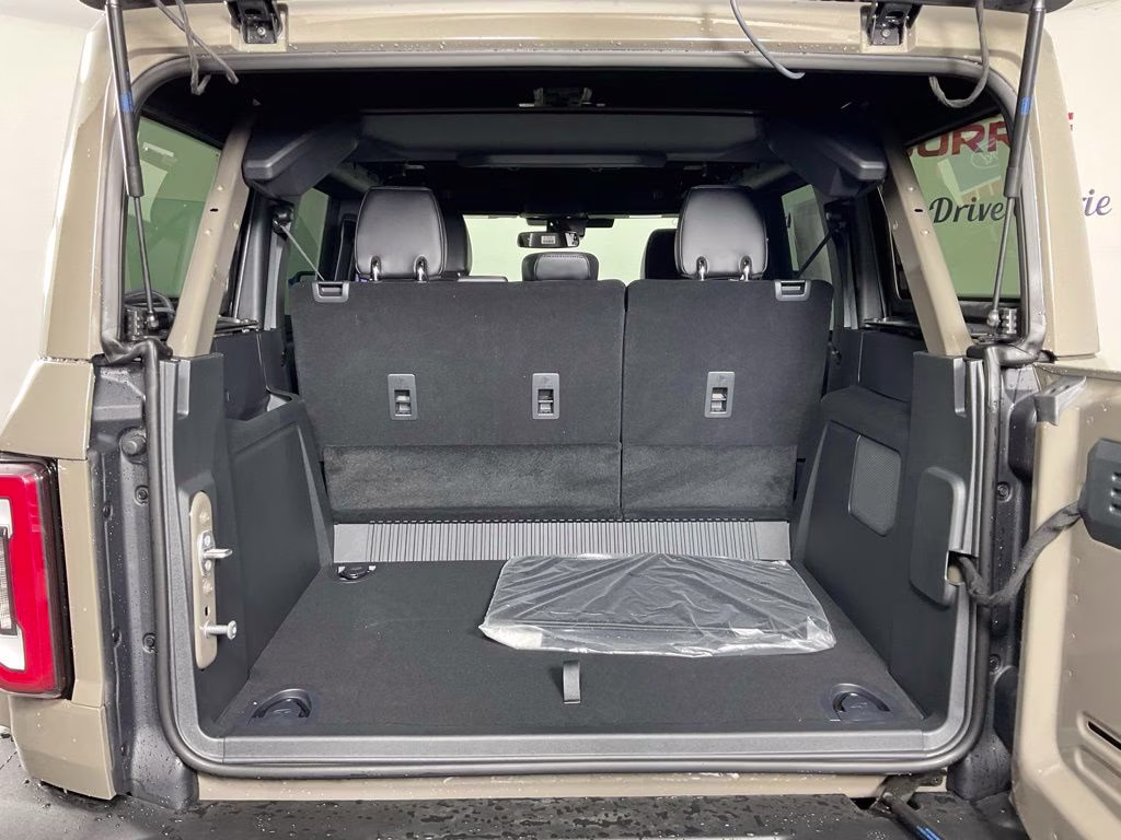 2026 Gray Ford Bronco Outer Banks 4X4 SUV