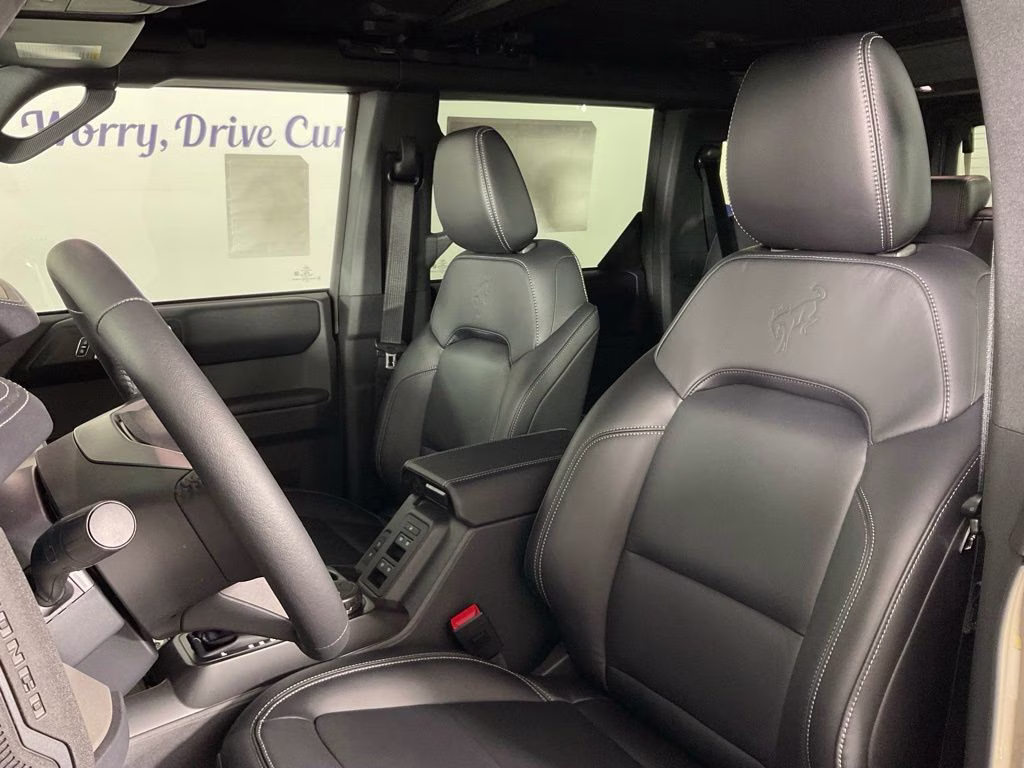 2026 Gray Ford Bronco Outer Banks 4X4 SUV