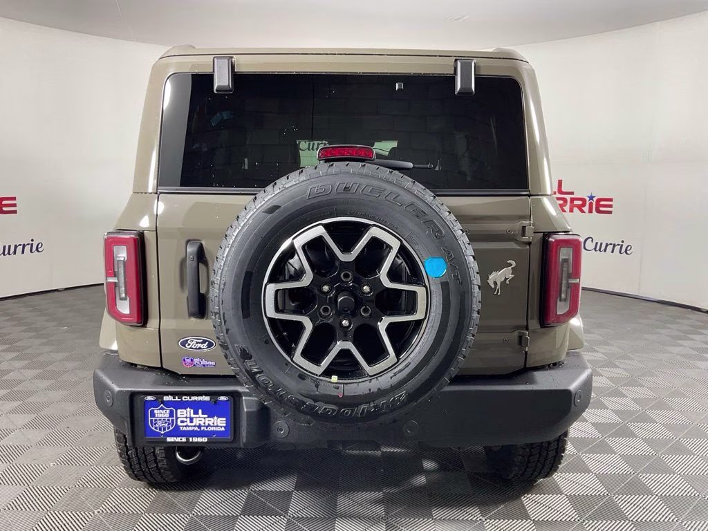 2026 Gray Ford Bronco Outer Banks 4X4 SUV