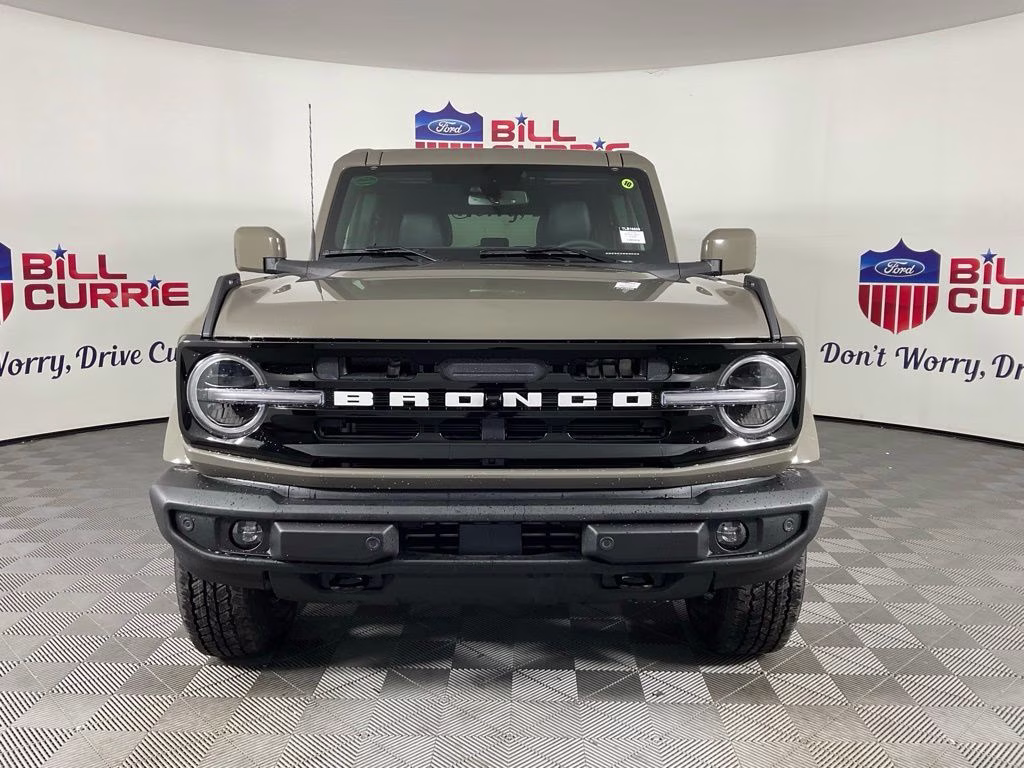 2026 Gray Ford Bronco Outer Banks 4X4 SUV