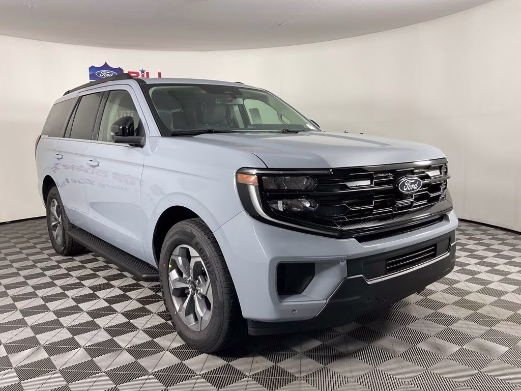 2027 Gray Metallic Ford Expedition Active RWD SUV