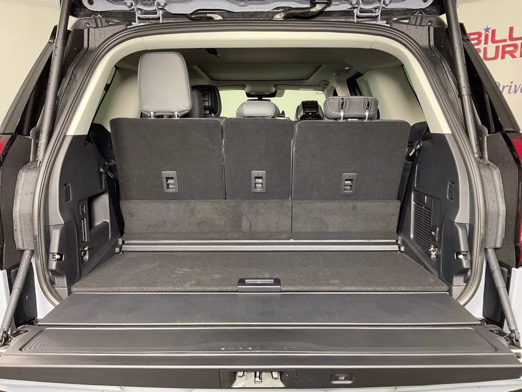 2027 Gray Metallic Ford Expedition Active RWD SUV