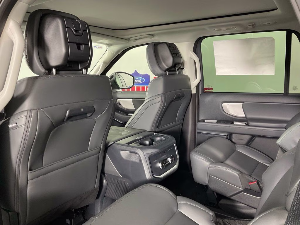 2027 Gray Metallic Ford Expedition Active RWD SUV