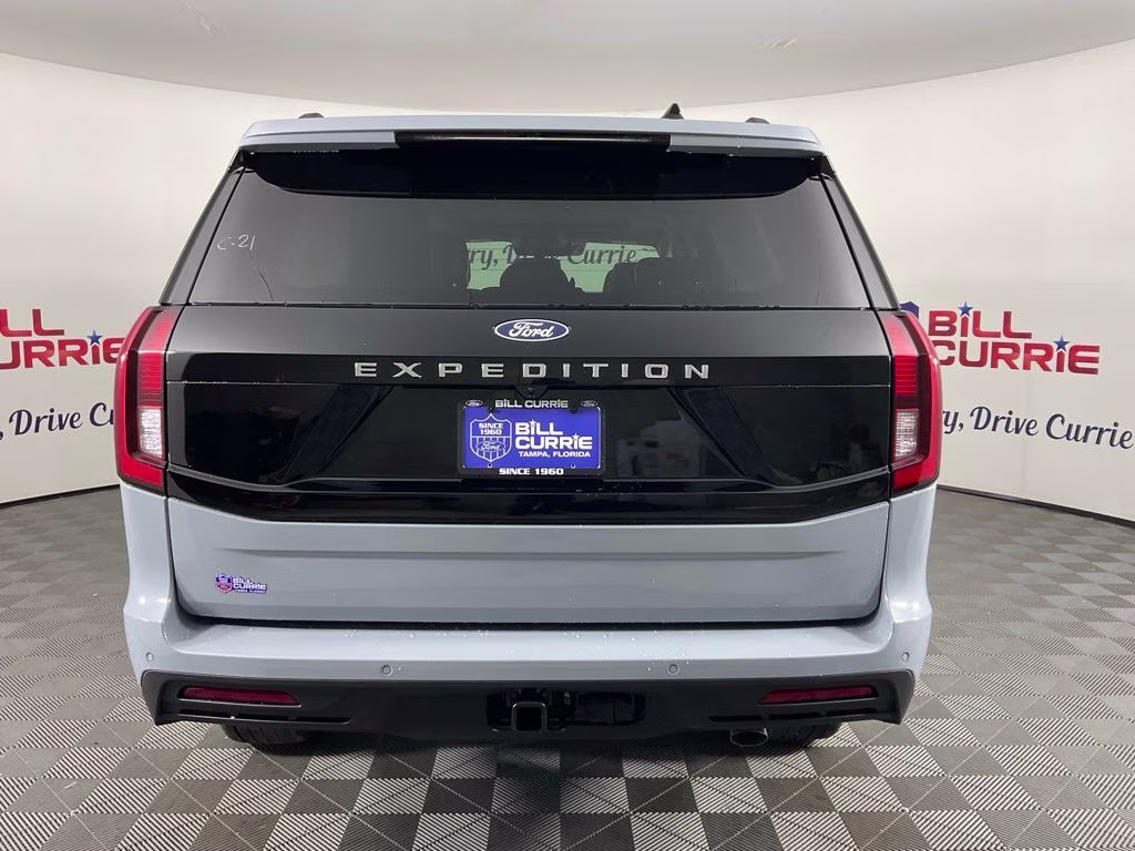 2027 Gray Metallic Ford Expedition Active RWD SUV