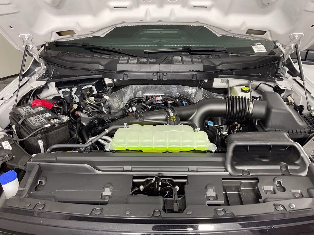 2026 Oxford White Ford F-150 XLT RWD Truck