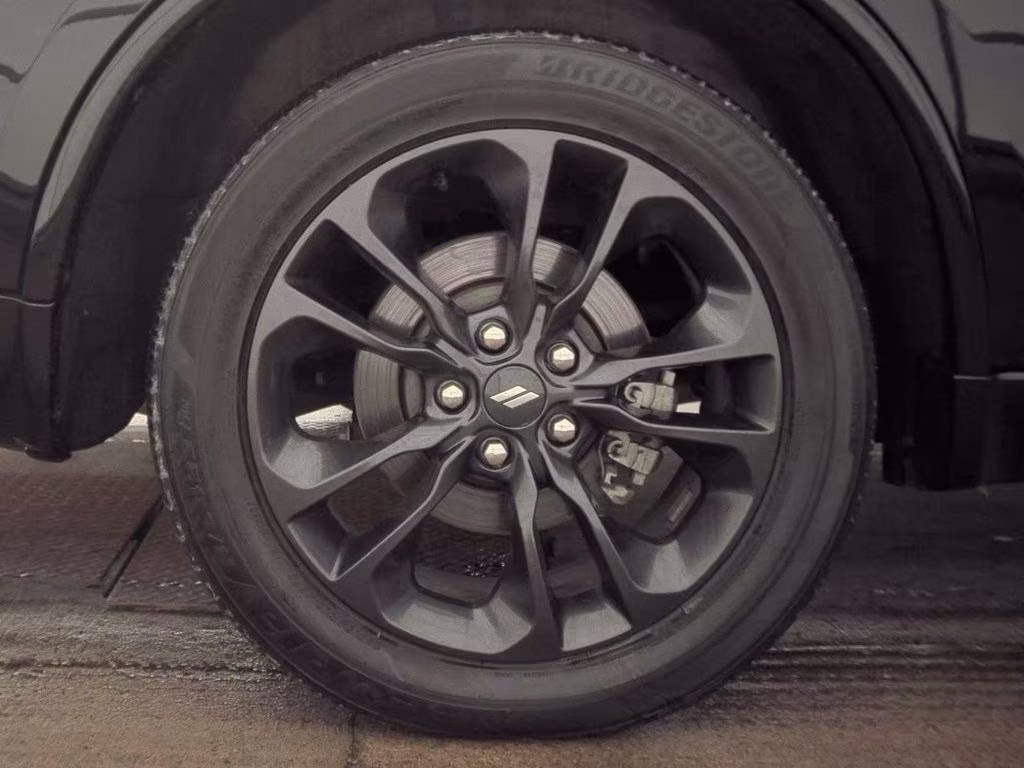 2024 DB Black Crystal Clearcoat Dodge Durango R/T Plus RWD SUV