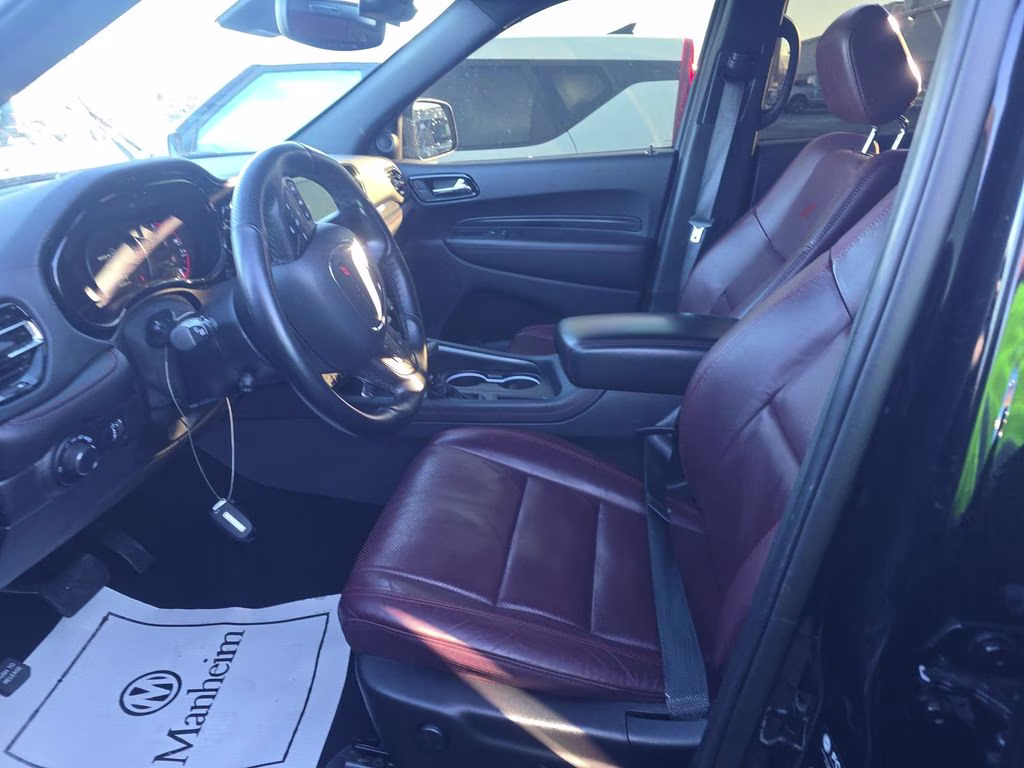 2024 DB Black Crystal Clearcoat Dodge Durango R/T Plus RWD SUV