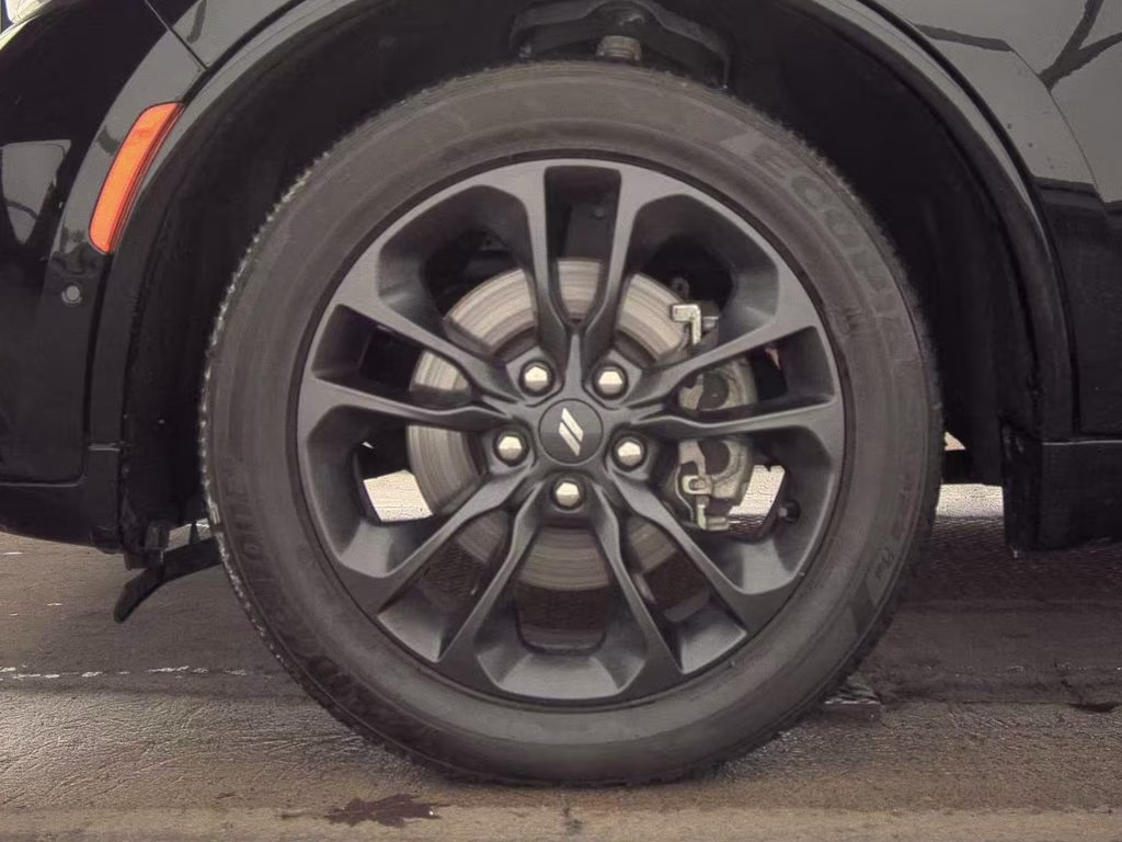 2024 DB Black Crystal Clearcoat Dodge Durango R/T Plus RWD SUV