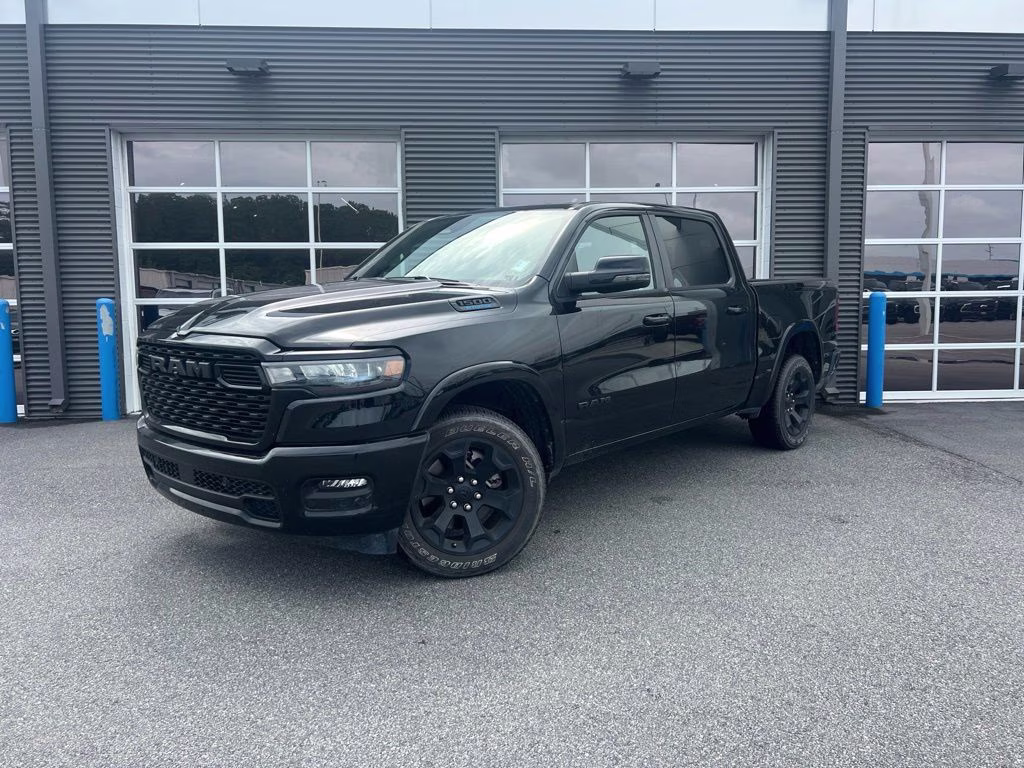 2025 Diamond Black Crystal Pearlcoat Ram 1500 Big Horn/Lone Star 4X4 Truck