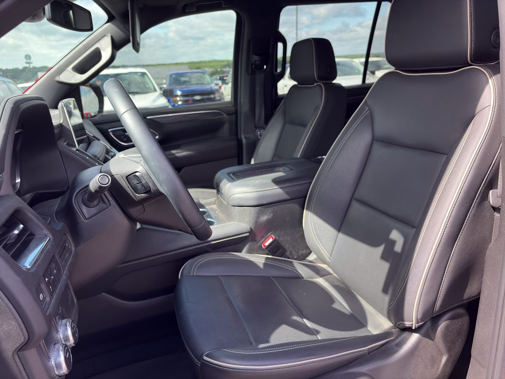 2024 Volcanic Red Tintcoat GMC Yukon SLT RWD SUV