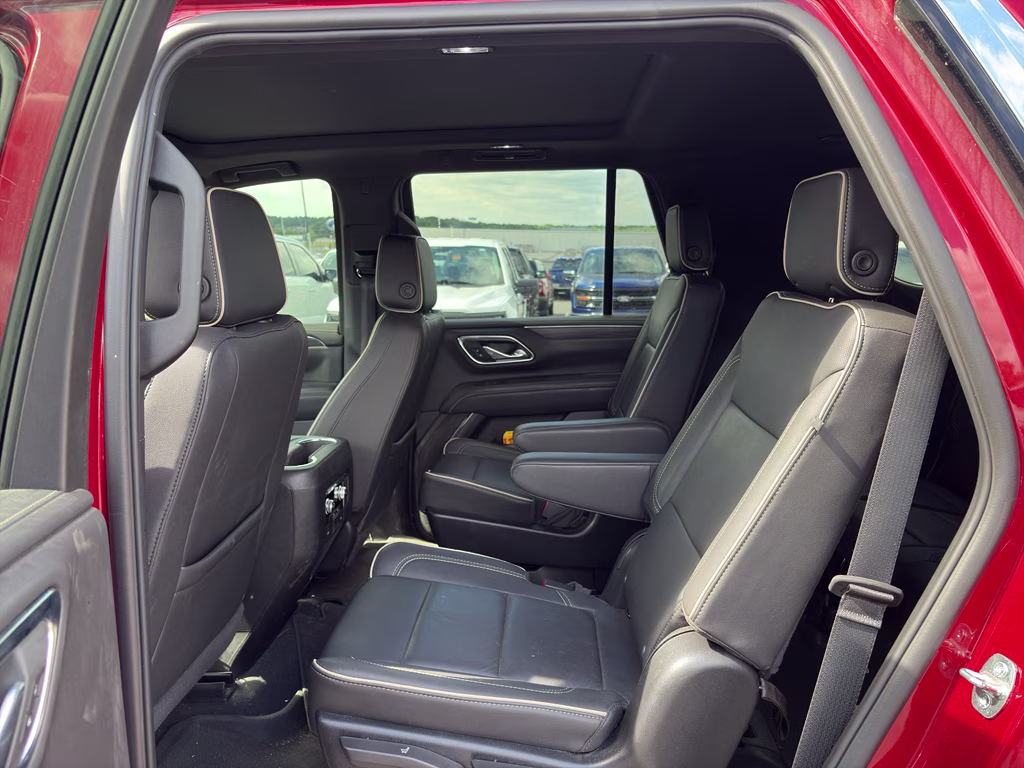 2024 Volcanic Red Tintcoat GMC Yukon SLT RWD SUV