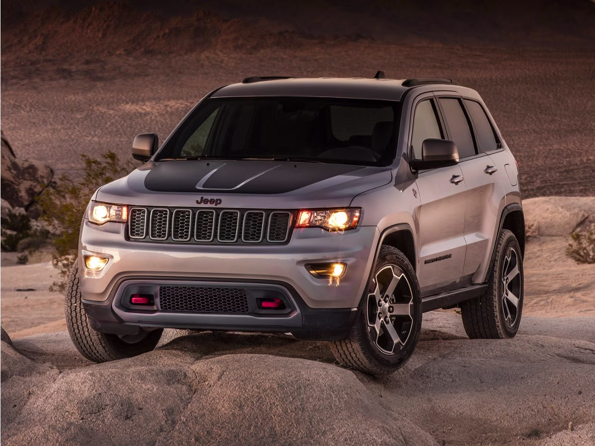 2018 Velvet Red Pearlcoat Jeep Grand Cherokee Trailhawk 4X4 SUV