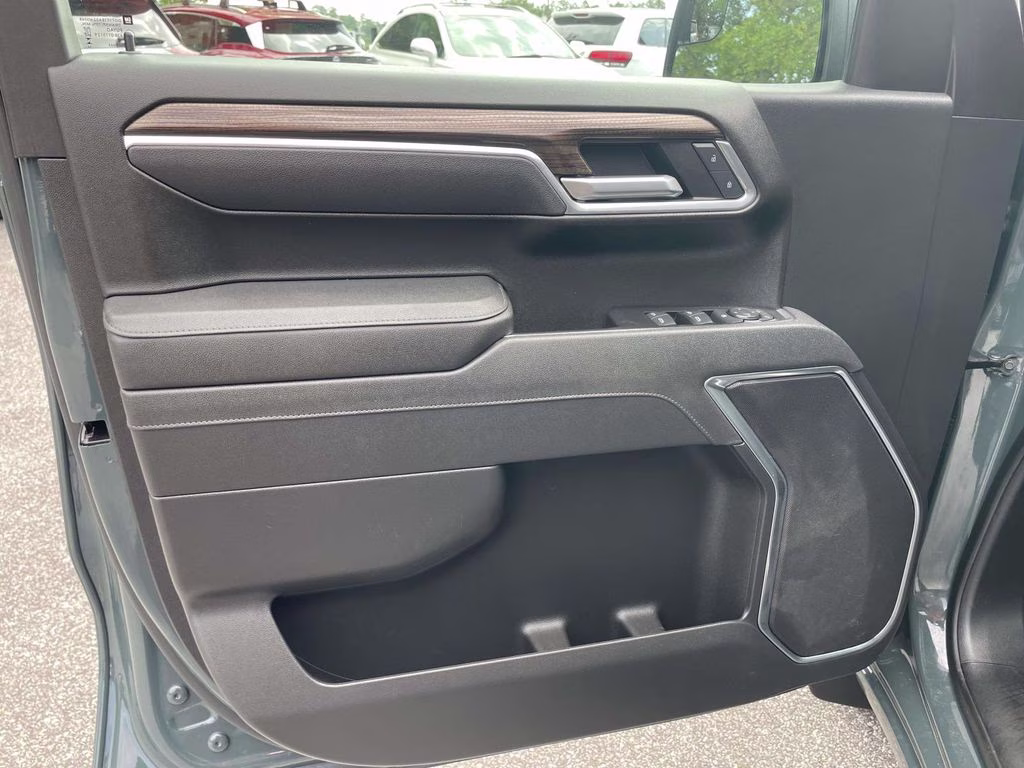 2025 Cypress Gray Chevrolet Silverado 1500 LT 4X4 Truck