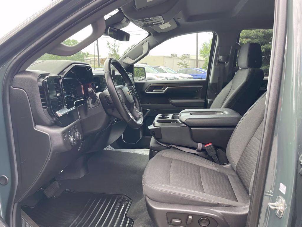 2025 Cypress Gray Chevrolet Silverado 1500 LT 4X4 Truck