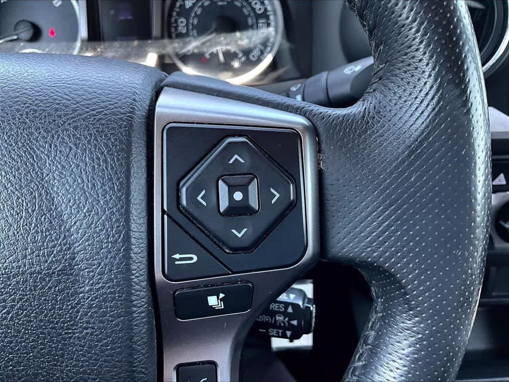 2019 Magnetic Gray Metallic Toyota Tacoma SR5 4X4 Truck