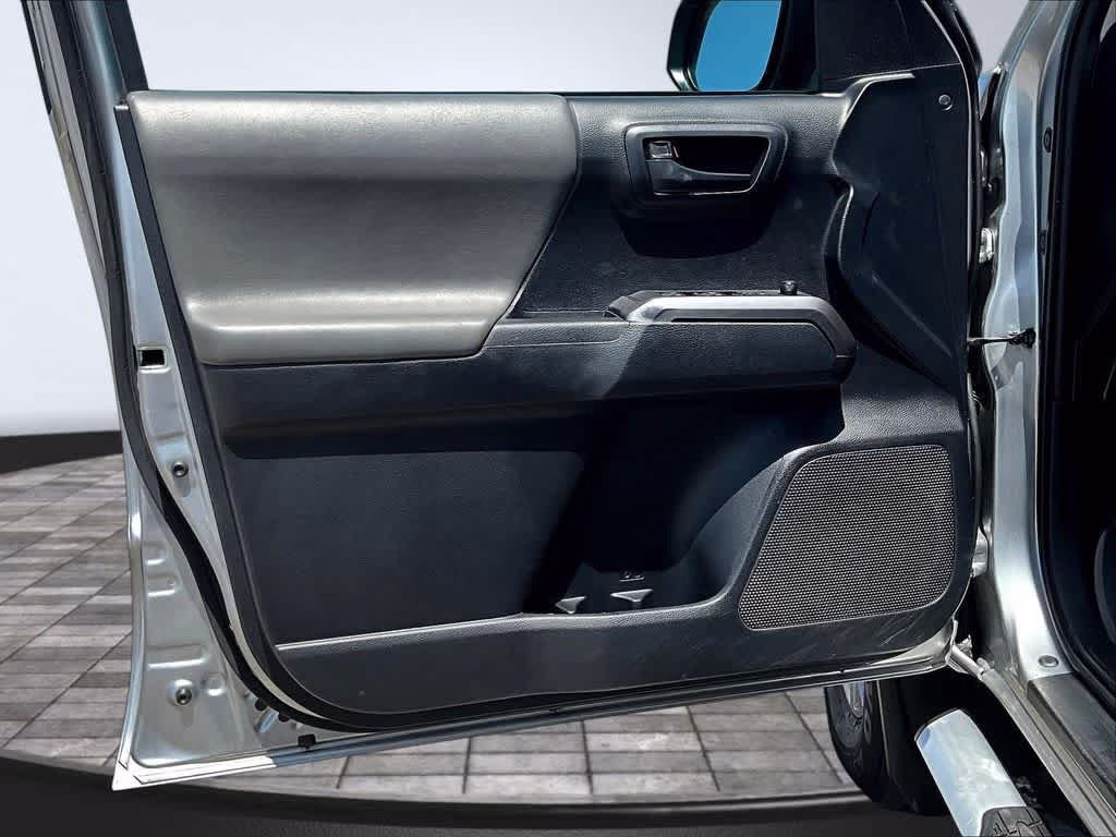 2019 Magnetic Gray Metallic Toyota Tacoma SR5 4X4 Truck
