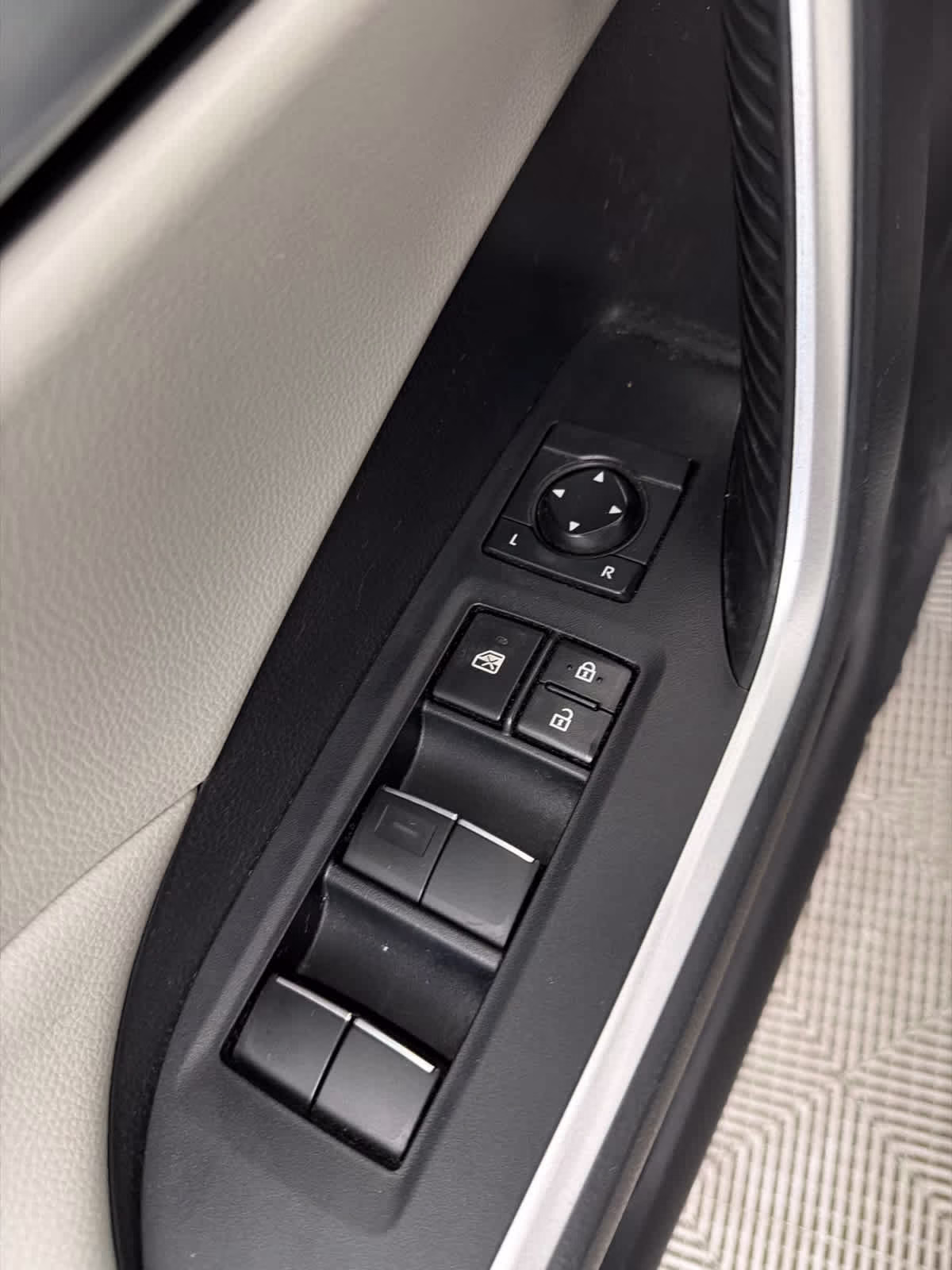 2021 Blizzard Pearl Toyota RAV4 XLE Premium AWD SUV