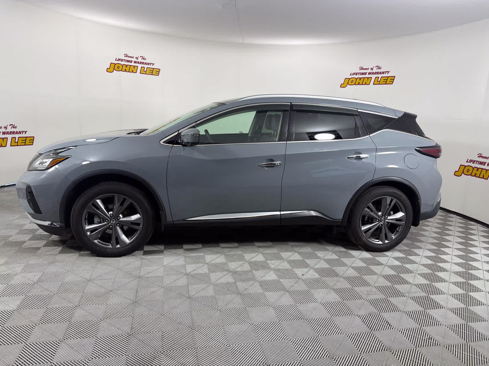 2021 Boulder Gray Pearl Nissan Murano Platinum FWD SUV