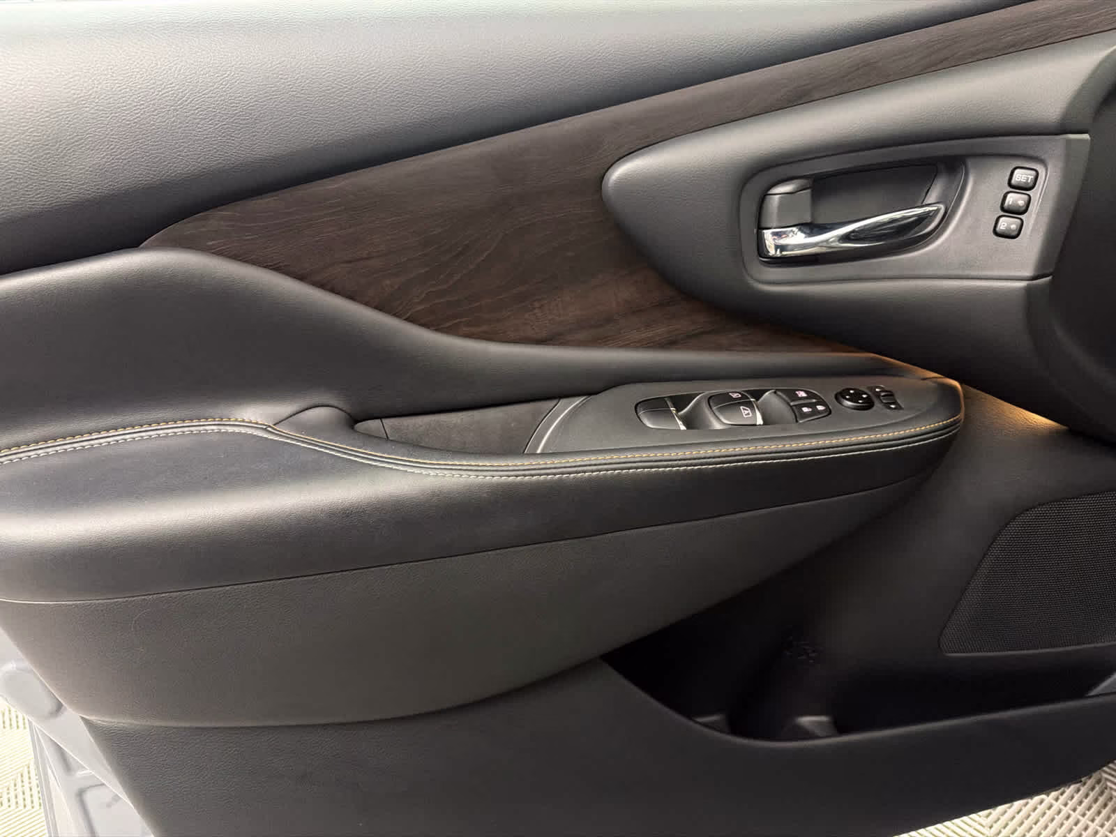 2021 Boulder Gray Pearl Nissan Murano Platinum FWD SUV