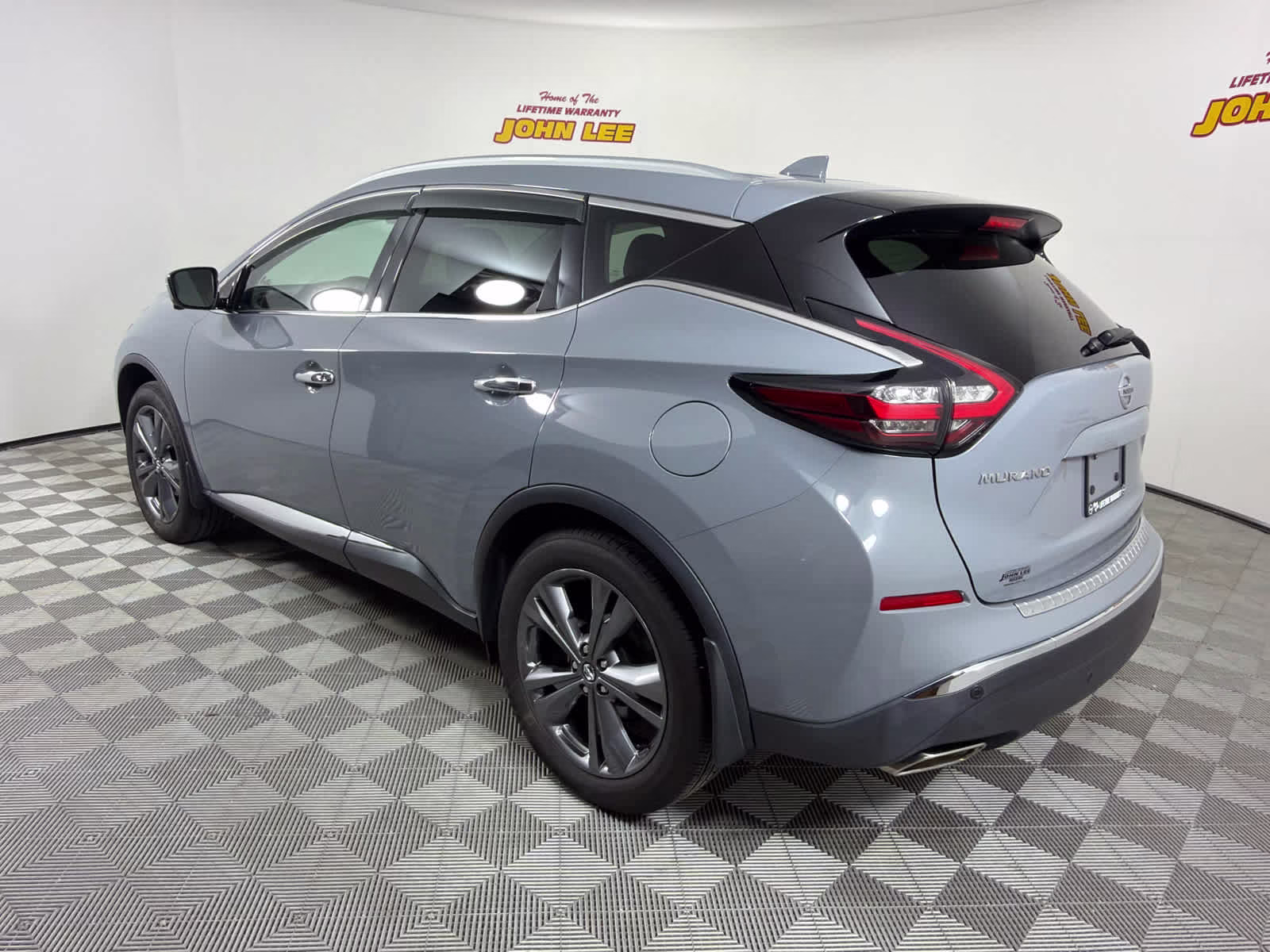 2021 Boulder Gray Pearl Nissan Murano Platinum FWD SUV