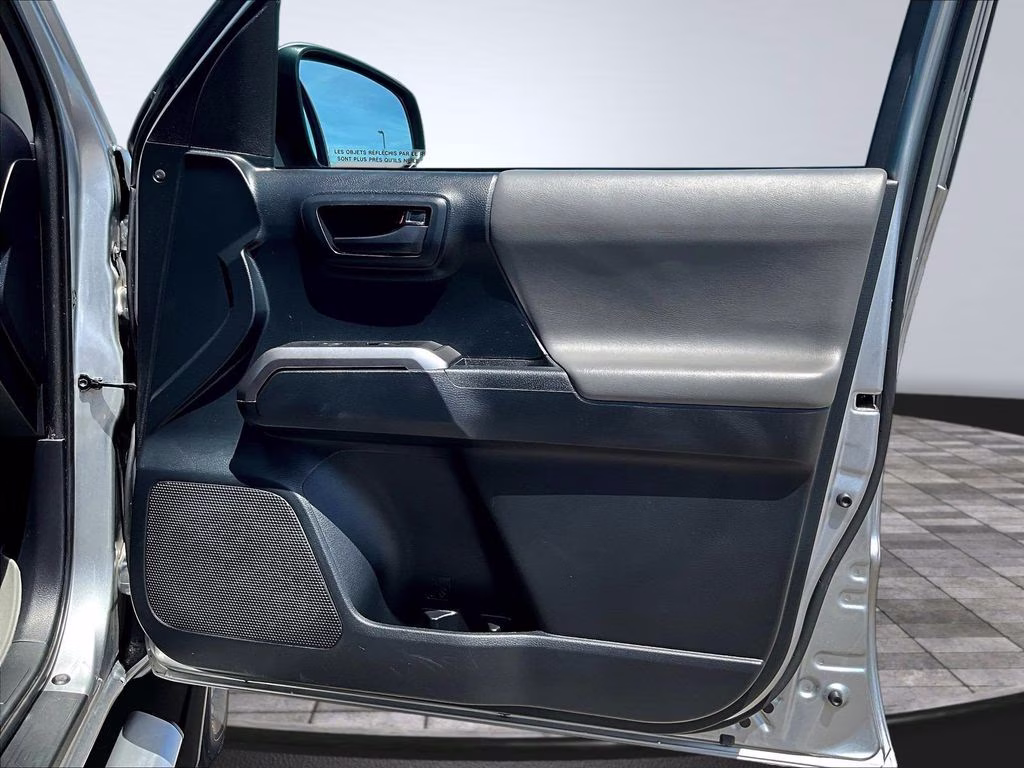 2019 Magnetic Gray Metallic Toyota Tacoma SR5 4X4 Truck