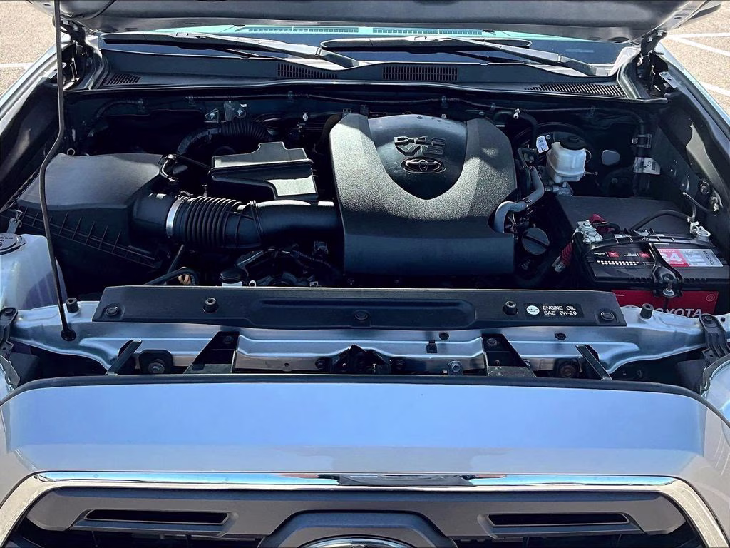 2019 Magnetic Gray Metallic Toyota Tacoma SR5 4X4 Truck