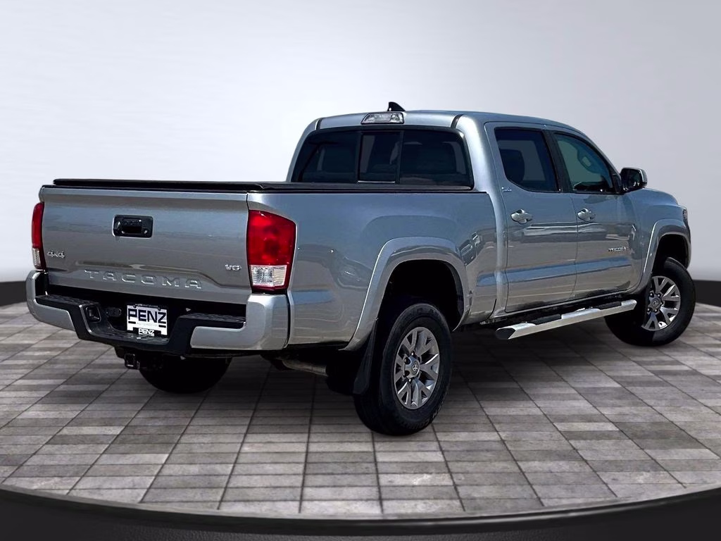 2019 Magnetic Gray Metallic Toyota Tacoma SR5 4X4 Truck