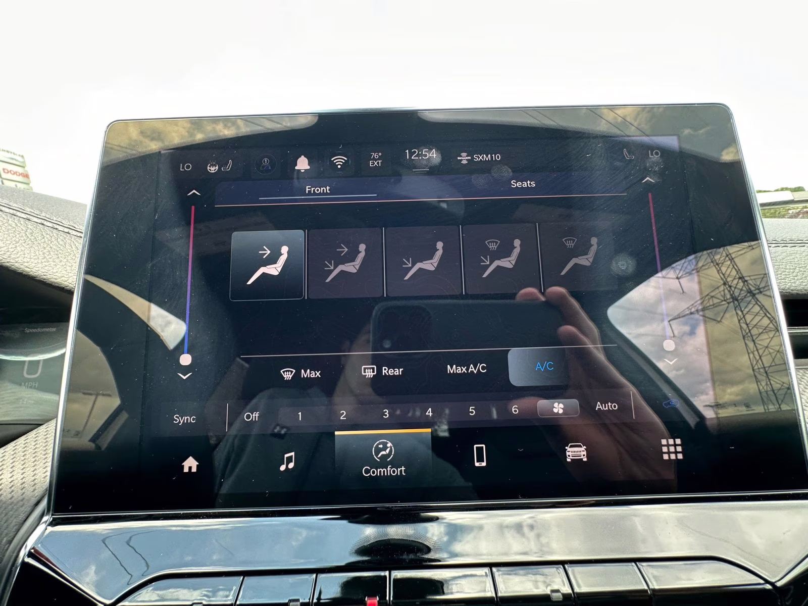 2025 Silver Zynith Metallic Clearcoat Jeep Compass Limited 4X4 SUV