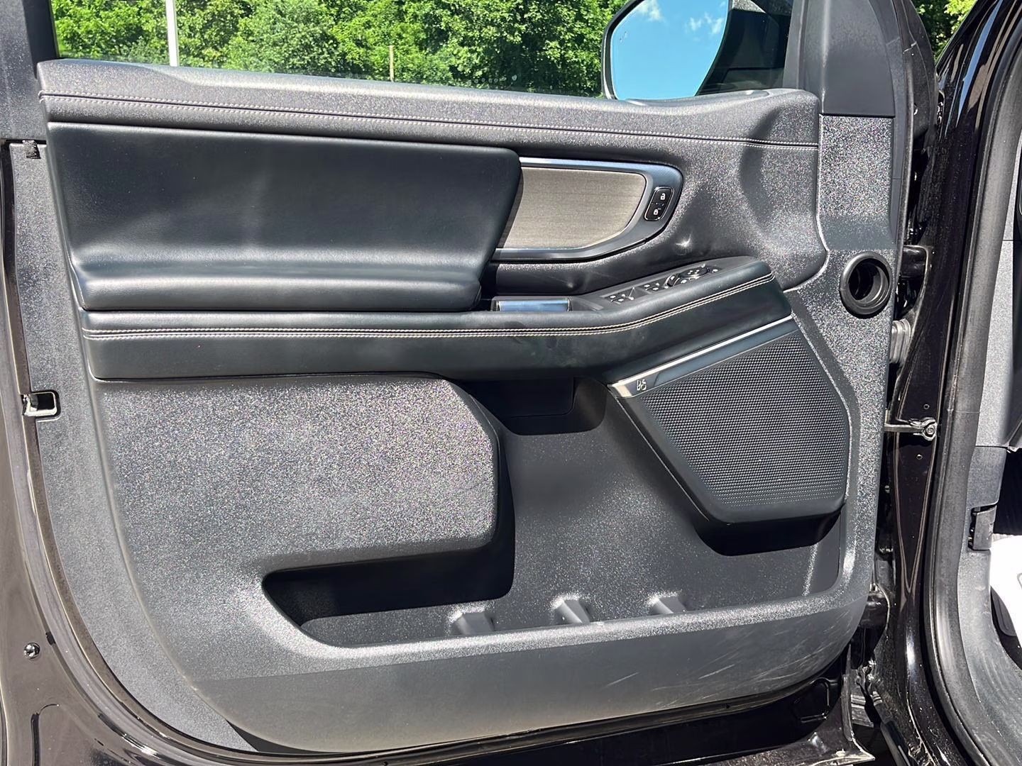 2025 Agate Black Ford Expedition Platinum 4X4 SUV