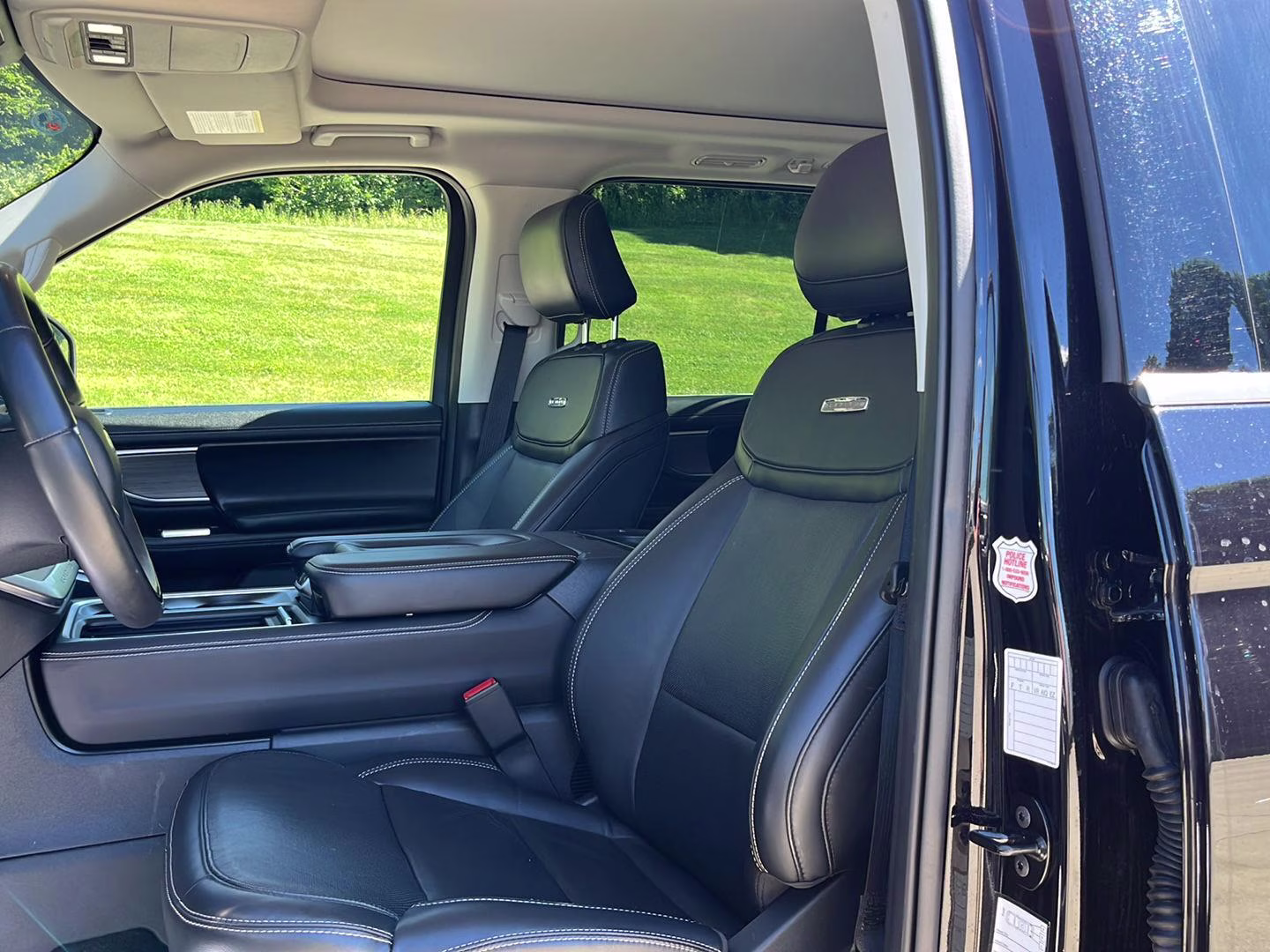 2025 Agate Black Ford Expedition Platinum 4X4 SUV