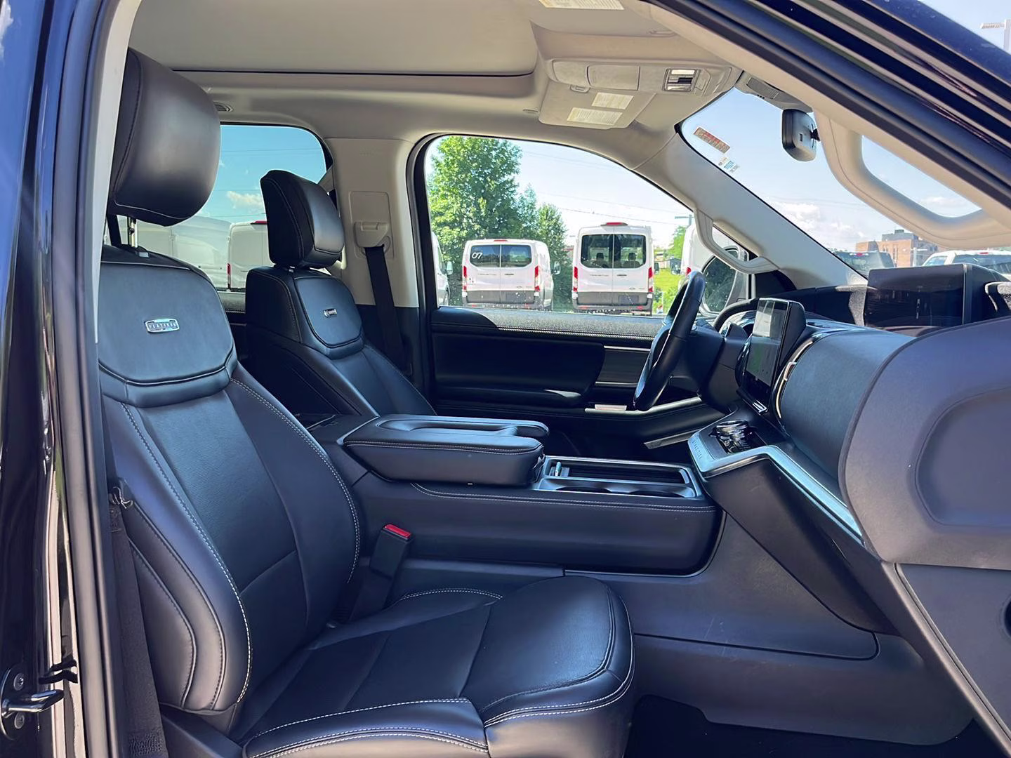 2025 Agate Black Ford Expedition Platinum 4X4 SUV
