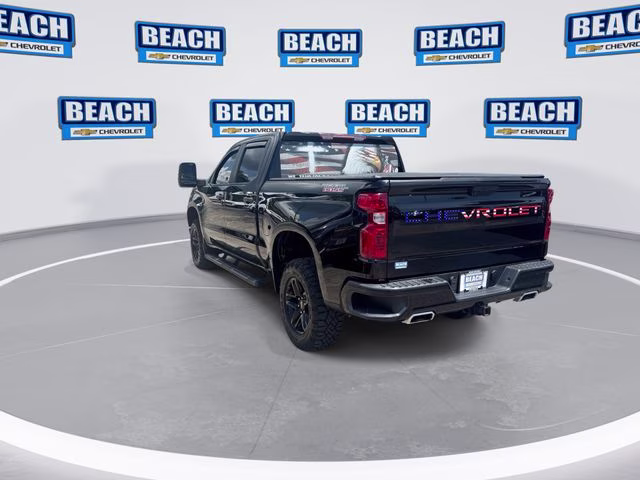 2022 Black Chevrolet Silverado 1500 Custom Trail Boss 4X4 Truck