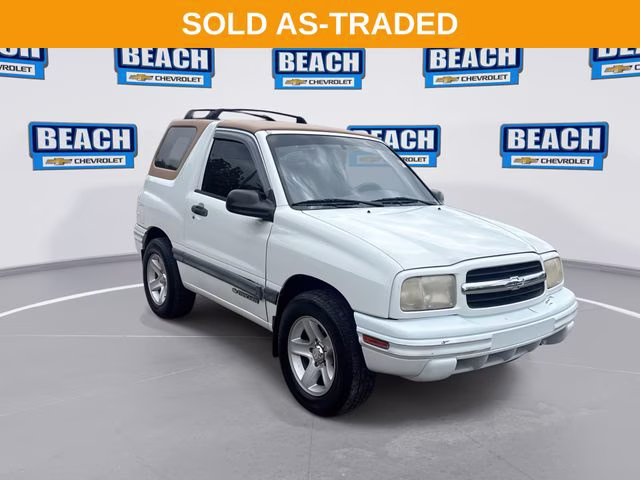 1999 White Chevrolet Tracker Base RWD SUV