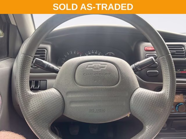 1999 White Chevrolet Tracker Base RWD SUV