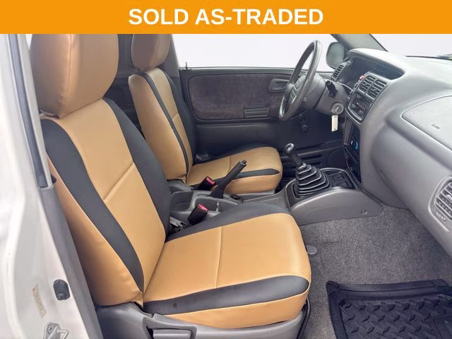 1999 White Chevrolet Tracker Base RWD SUV