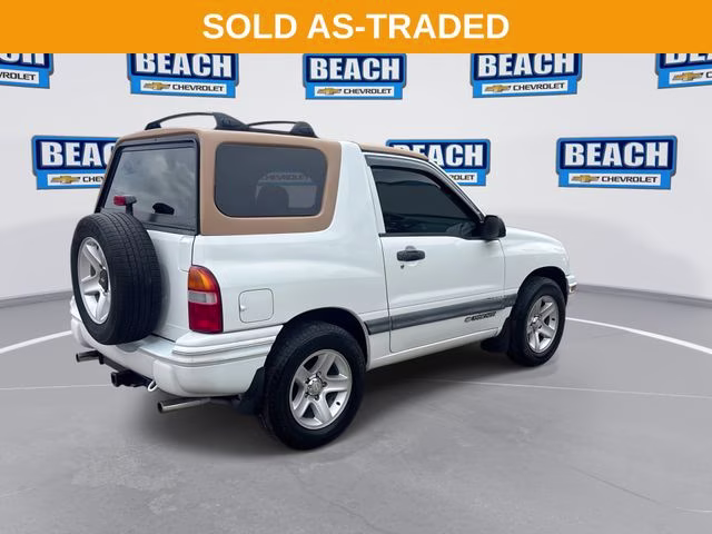 1999 White Chevrolet Tracker Base RWD SUV