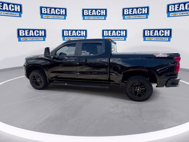 2022 Black Chevrolet Silverado 1500 Custom Trail Boss 4X4 Truck
