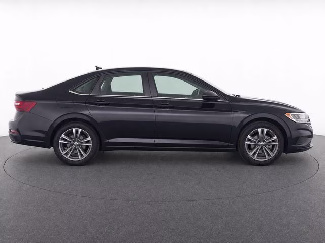 2024 Black Volkswagen Jetta 1.5T SE FWD Sedan