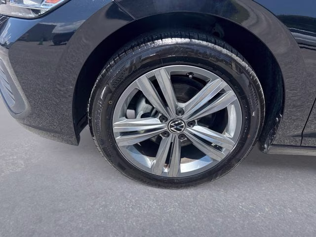 2024 Black Volkswagen Jetta 1.5T SE FWD Sedan