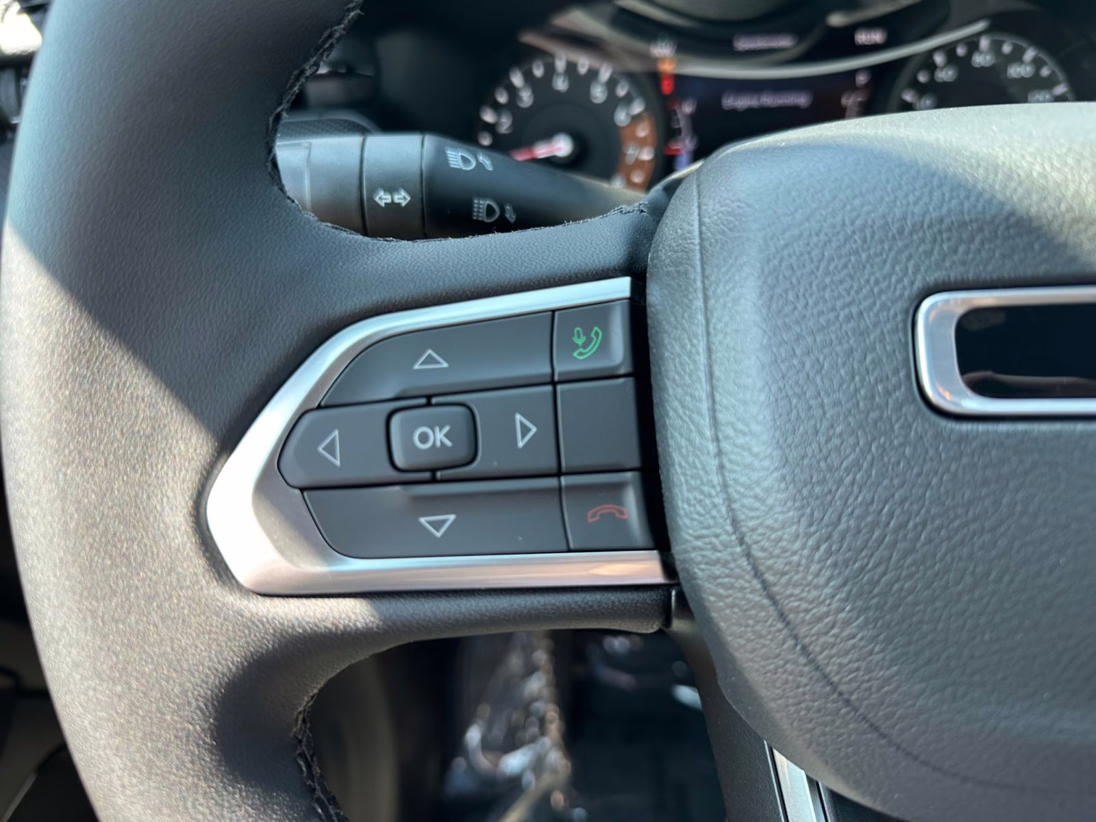 2025 Hydro Blue Pearlcoat Jeep Compass Limited 4X4 SUV