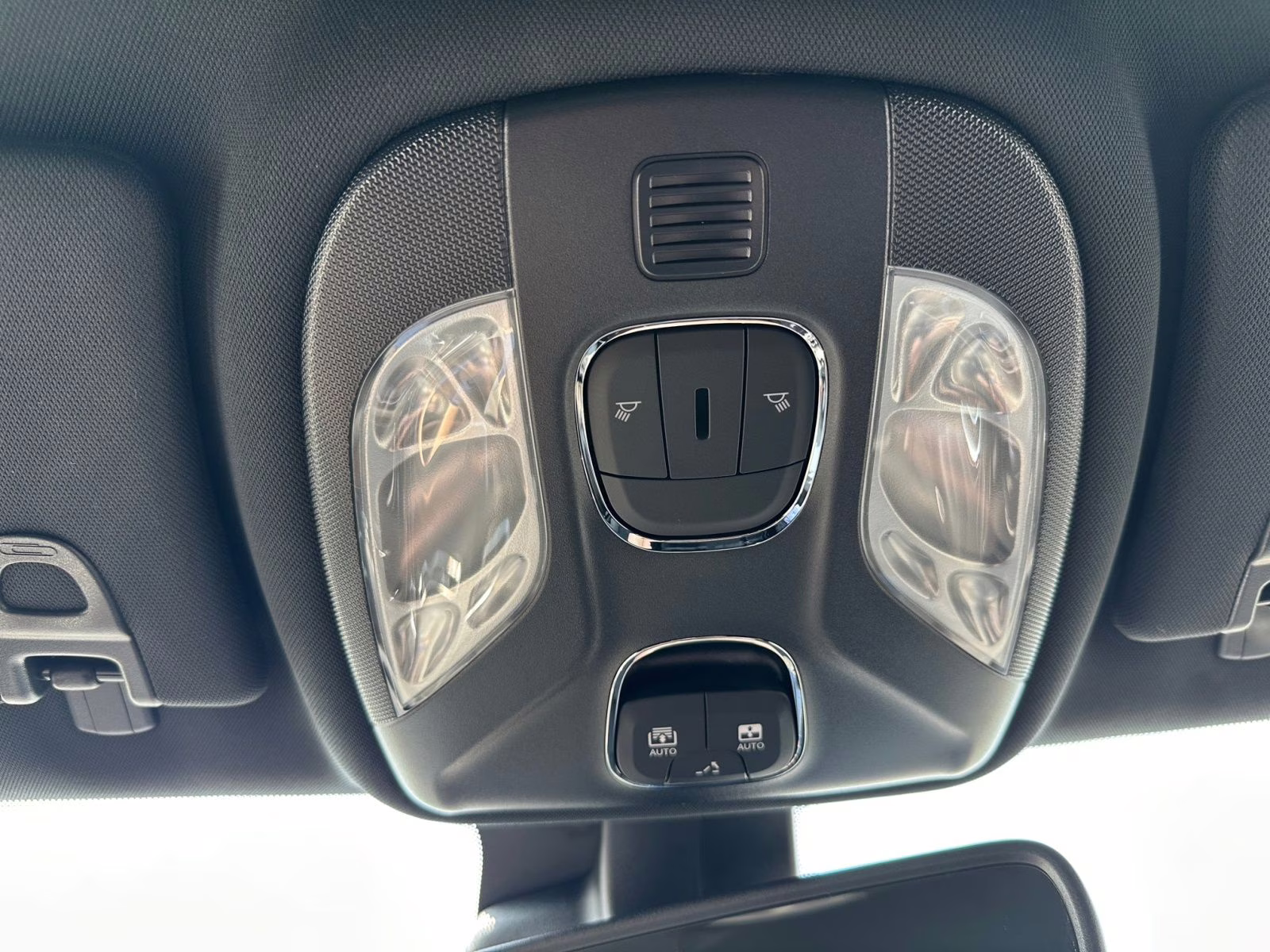 2025 Hydro Blue Pearlcoat Jeep Compass Limited 4X4 SUV